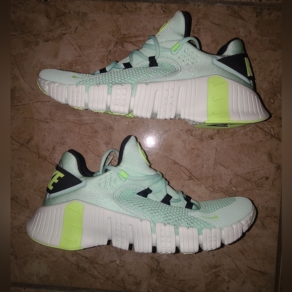 Nike Free Metcon 4 \'Mint Foam\'